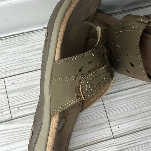 Tan Suede Padded Thong Sandals SZ 9 - Picture 3 of 5